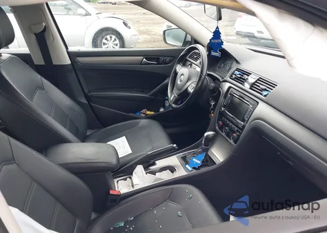 2015 Volkswagen Passat 1.8T Se из США, поврежденный, VIN 1VWBT7A3XFC011108